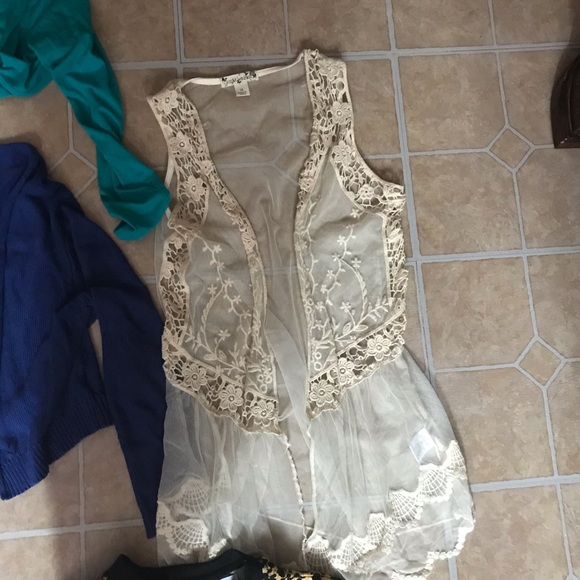 Clothes for sale/ ropa en venta - Picture 12 of 16
